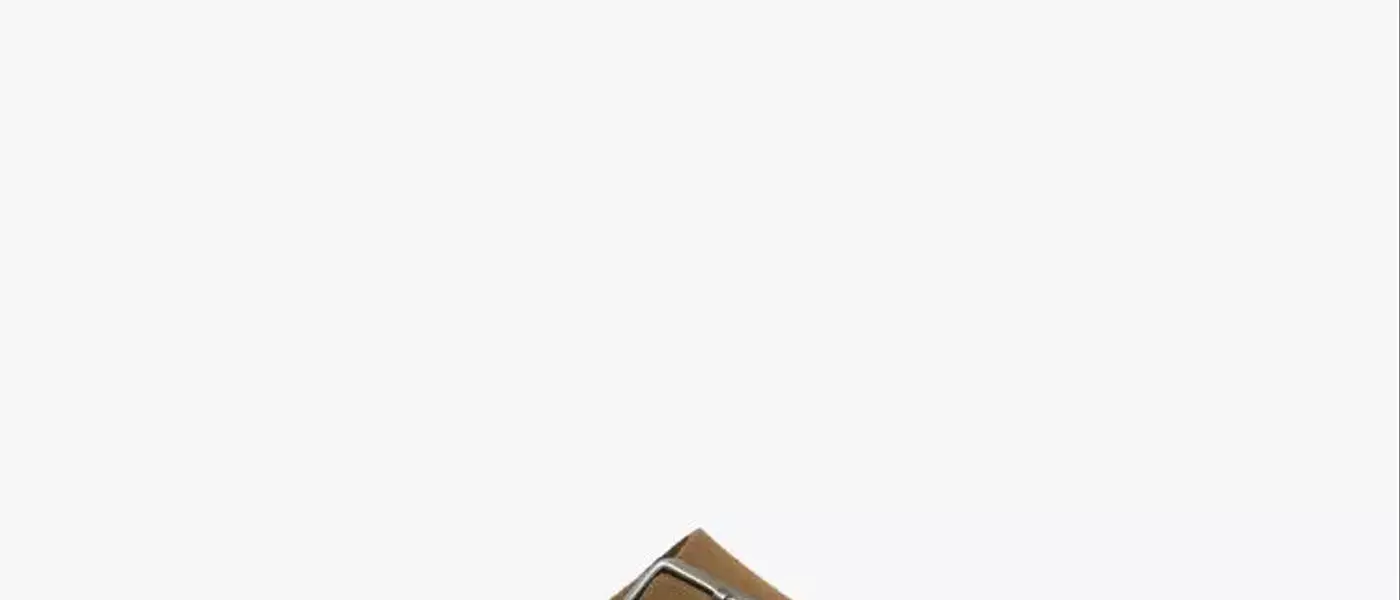 Effortless Summer Style: Birkenstock Arizona and Baggy Jeans Combination
