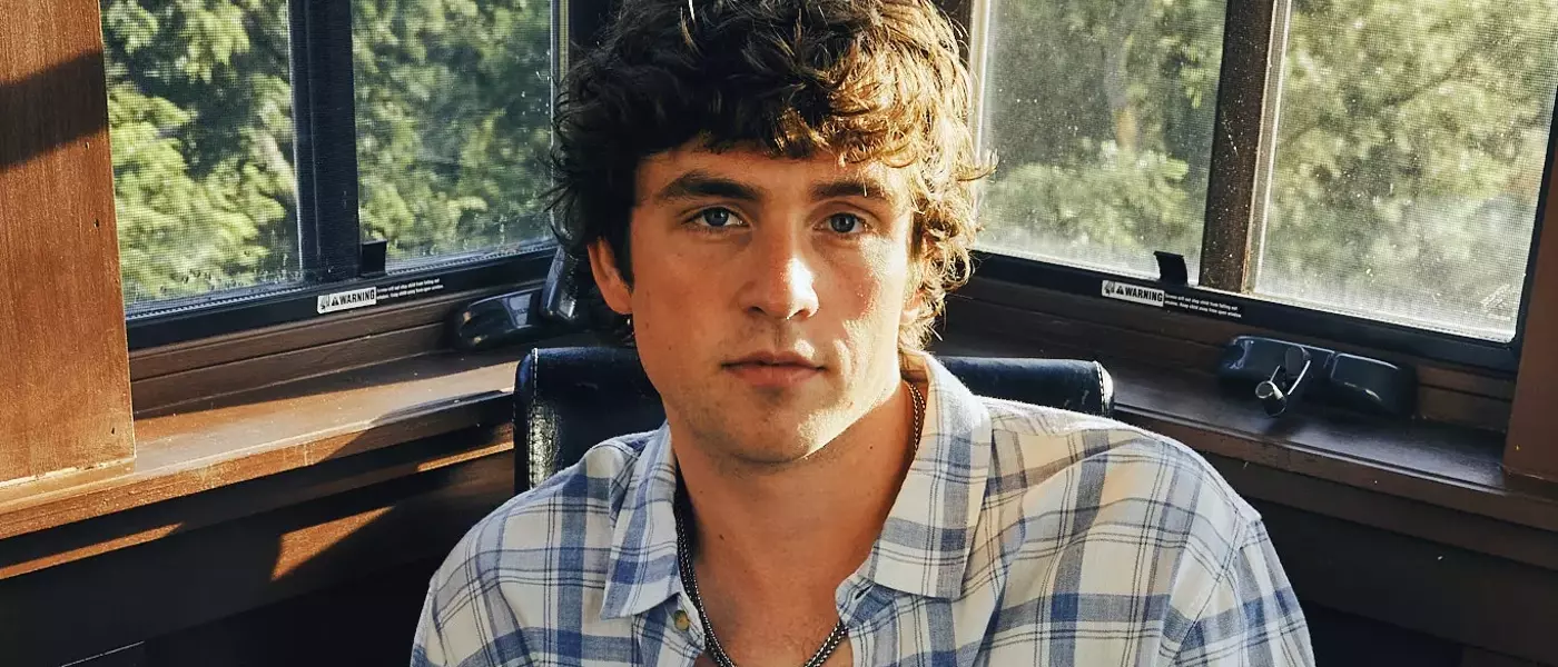 Rising Country Music Star Vincent Mason on New Single & Morgan Wallen's Influence