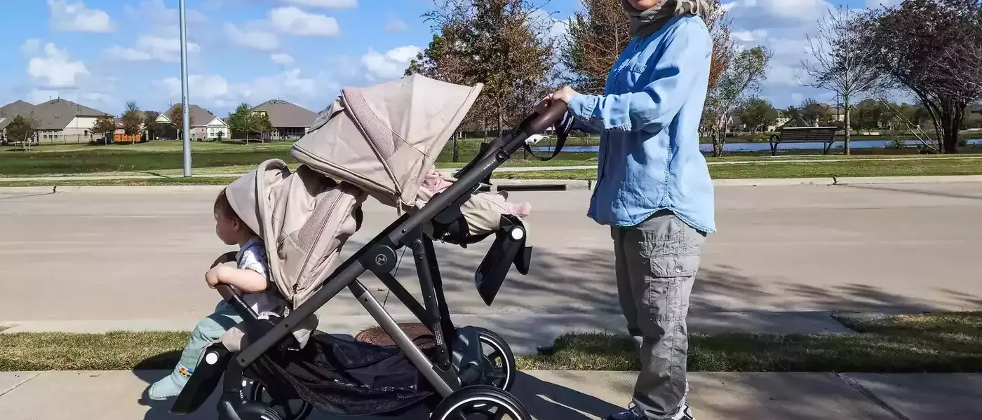 Top Convertible Strollers for Growing Families: A Comprehensive Review