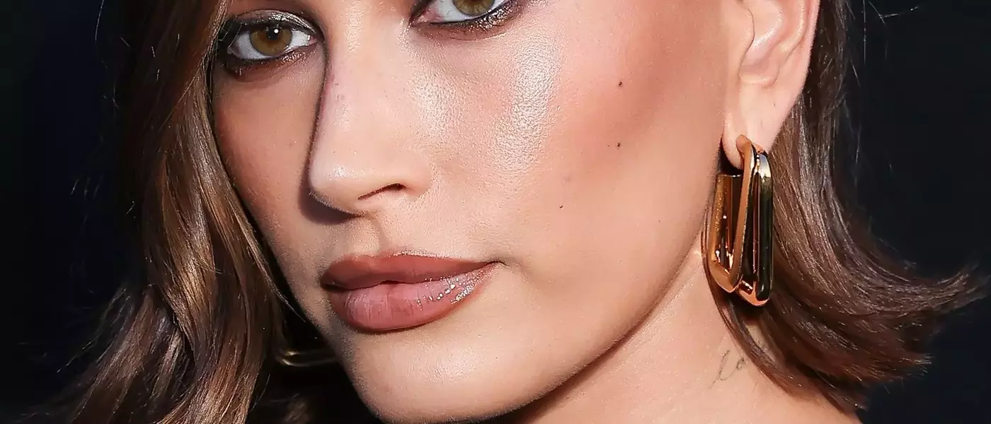 Embrace the Effortless Chic of the Scandi Bob: Your Ultimate Guide to This Summer's Hottest Haircut