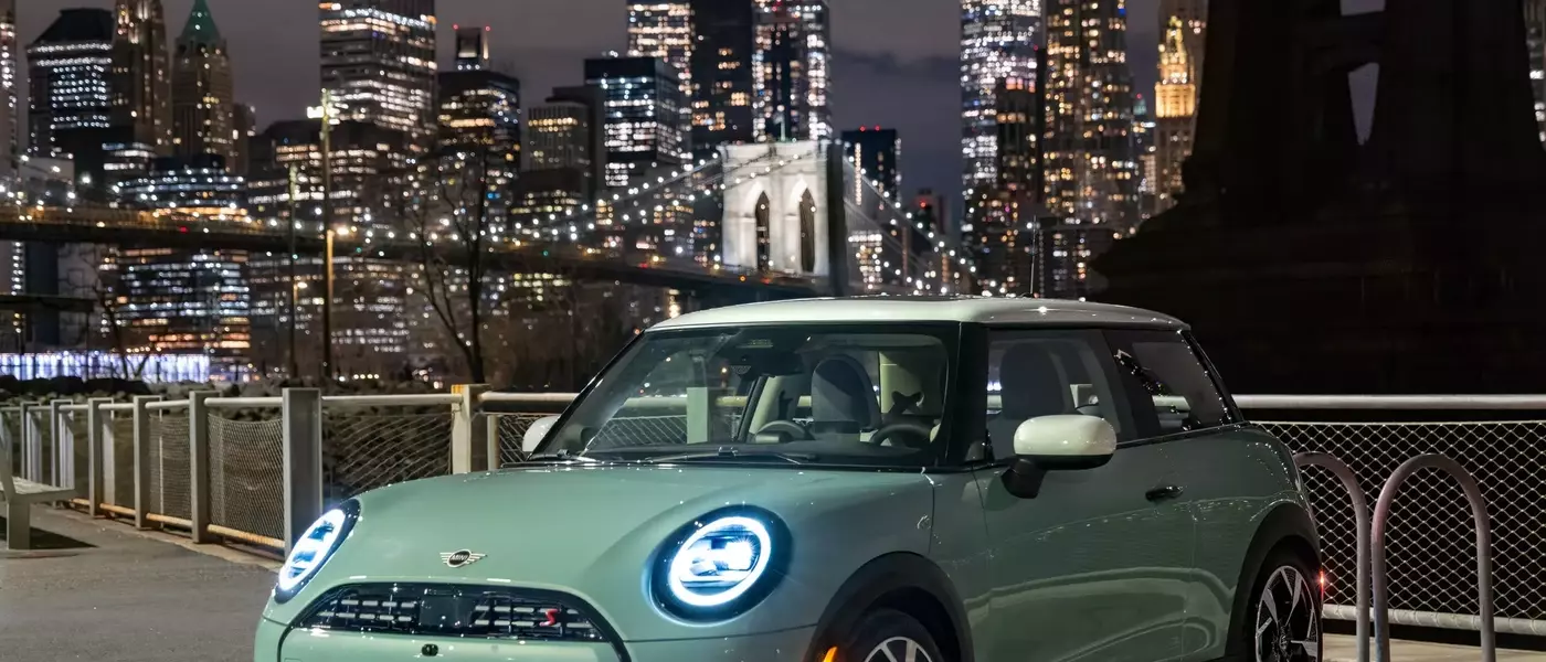 Mini Cooper's Oxford Edition Returns for 2027 with Enhanced Features