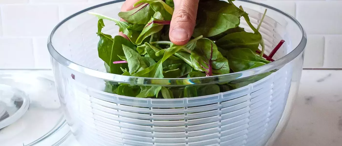 The Ultimate Guide to Salad Spinners: Reviews and Top Picks