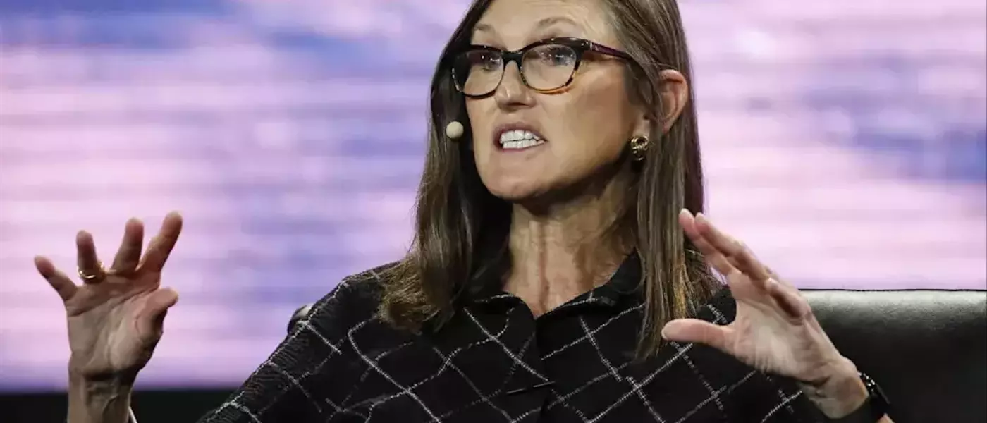 Cathie Wood's Bold Vision: SpaceX as a Historic AI Powerhouse Amidst Market Dip