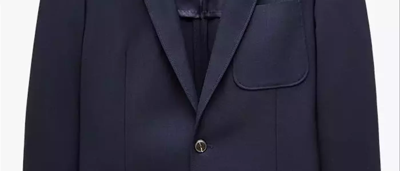 Mastering the Blazer and Jeans Ensemble: Timeless Style Combinations
