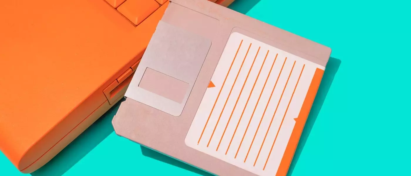 Indie Developers Challenge: Fit Your Game on a Floppy Disk