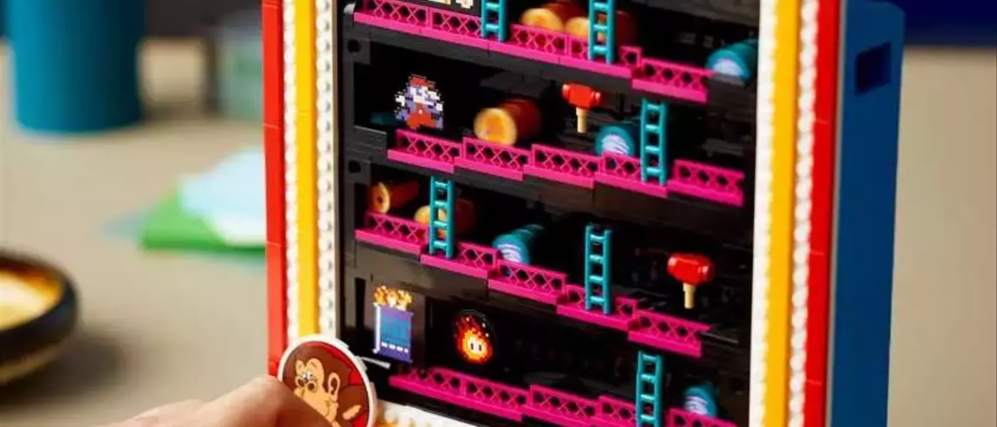 Lego and Nintendo Unveil Interactive Donkey Kong Arcade Set