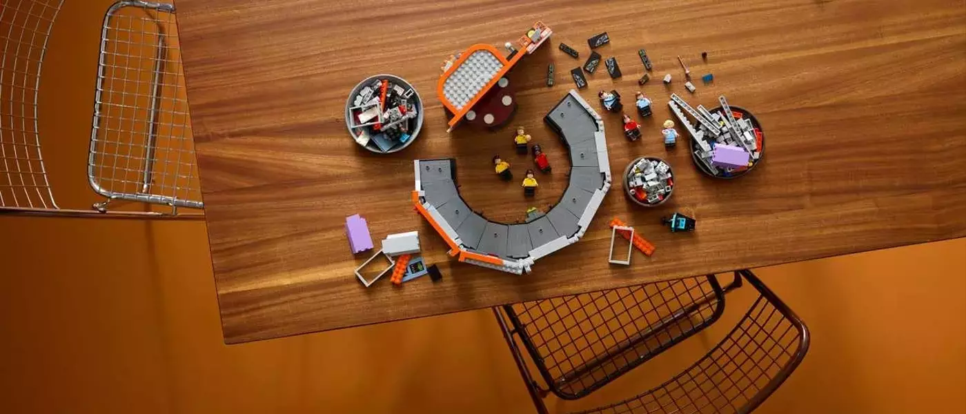 Lego Celebrates Star Trek's 60th with New U.S.S. Enterprise NCC-1701 Bridge Set