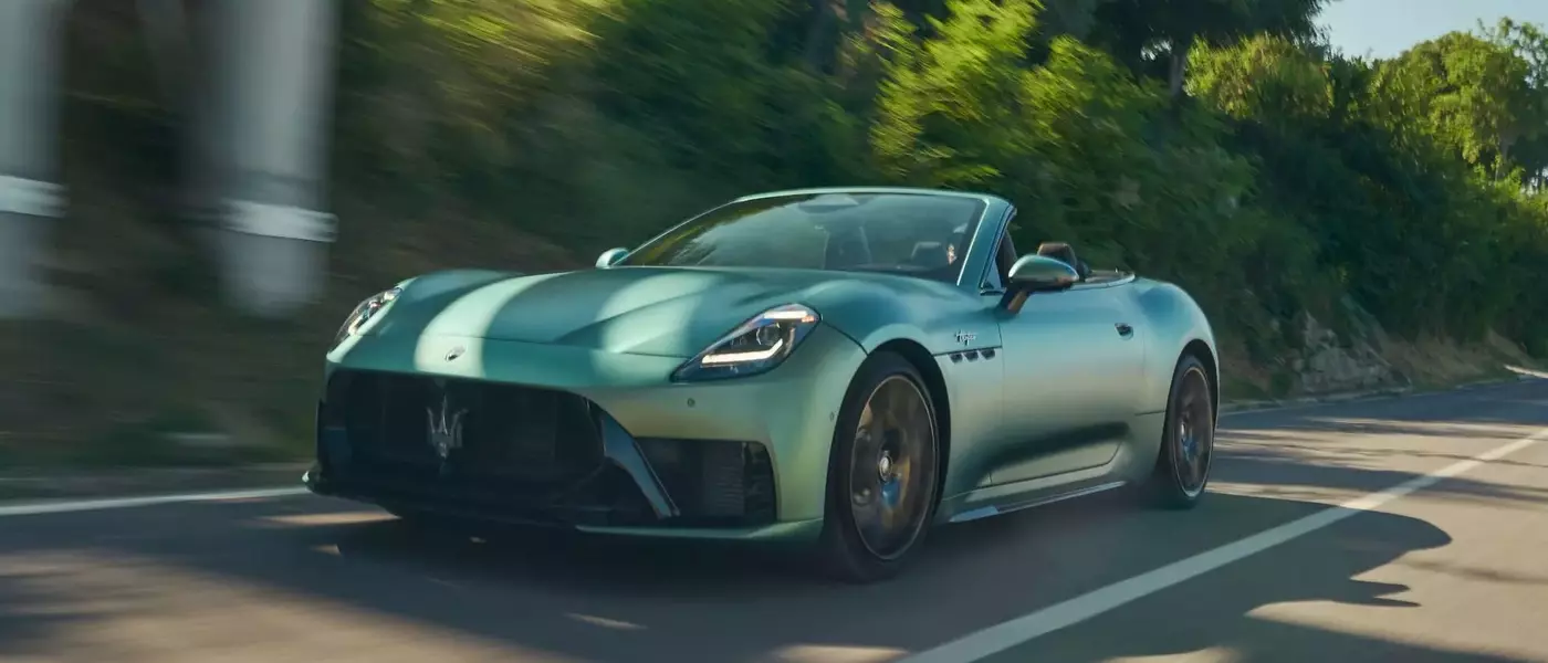 Maserati's 2027 GranCabrio Trofeo: A Refined Grand Tourer