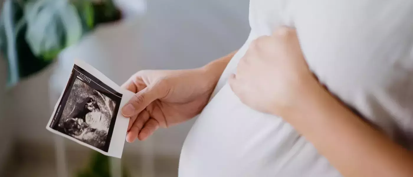Navigating Social Media Etiquette: A Mother-Daughter Conflict Over Ultrasound Photos