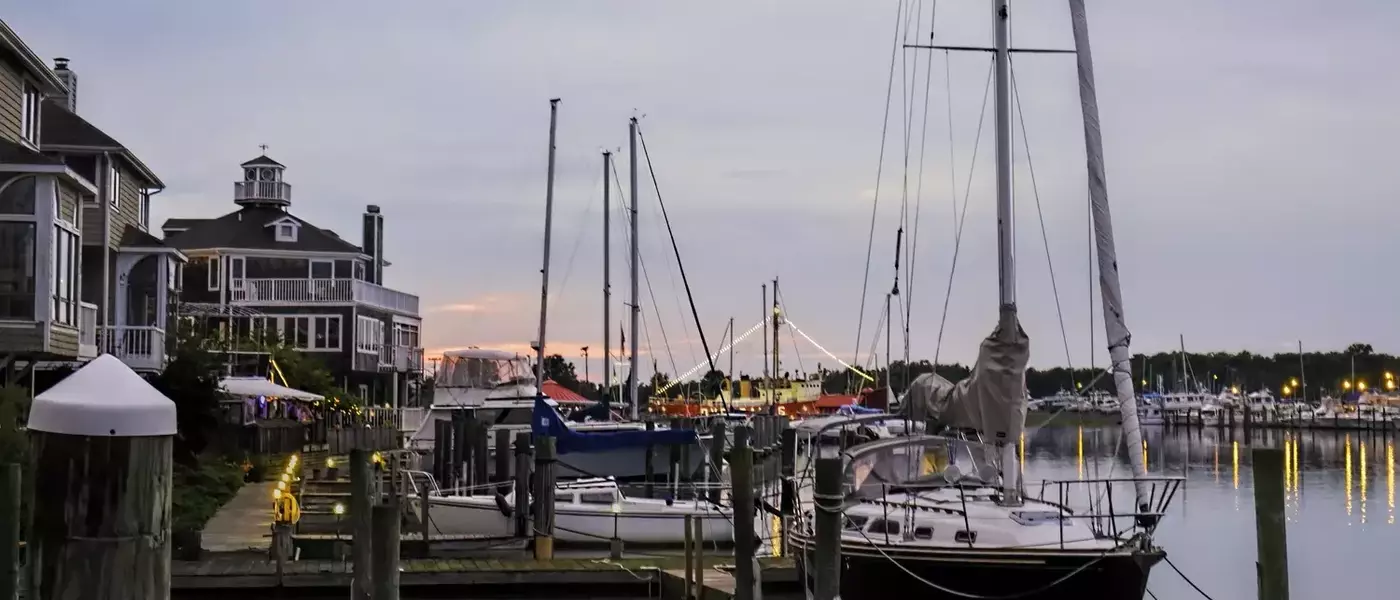 Top US Retirement Havens for Boating Enthusiasts