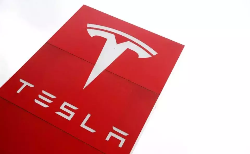 Tesla Triumphs in UK 5G Patent Licensing Dispute