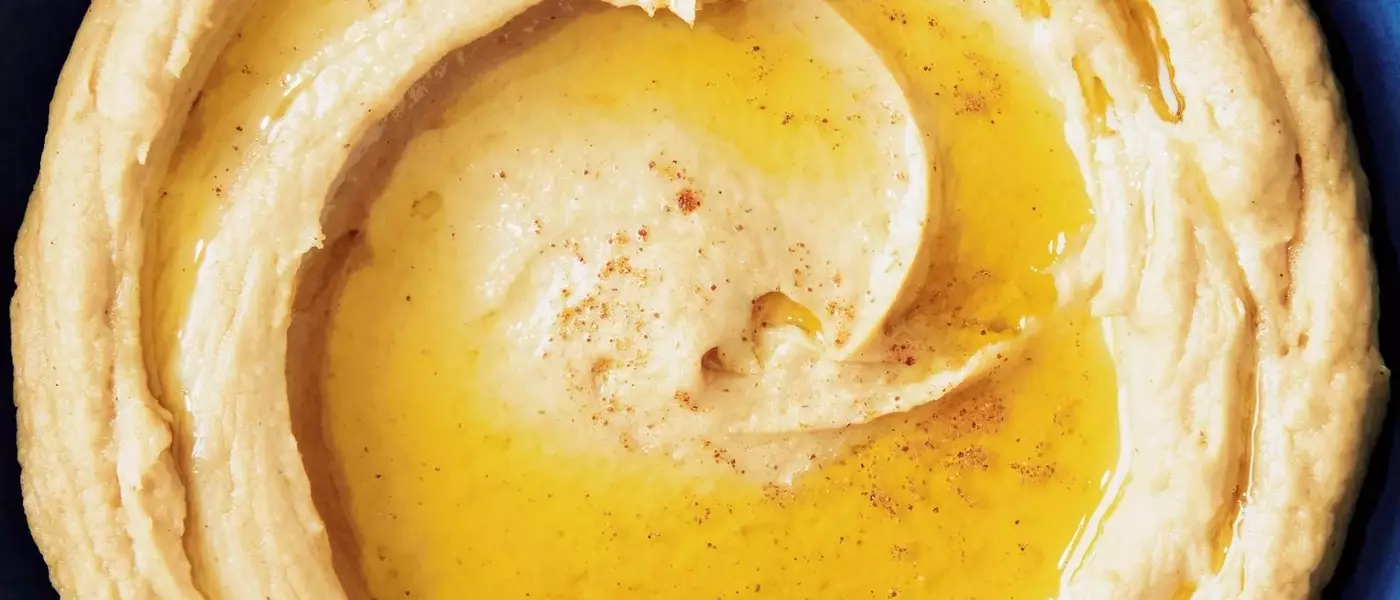 Crafting Velvety Hummus: The Ice Cube Secret