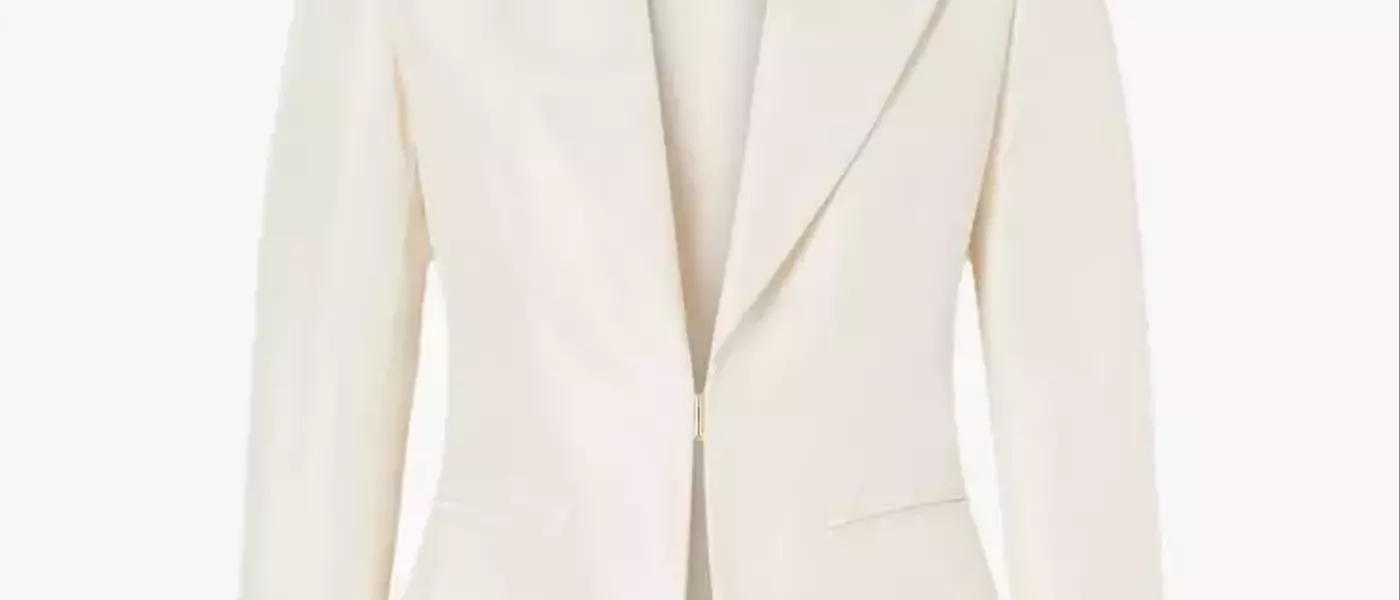 Bridal Suits: A Modern Alternative to Traditional Wedding Gowns