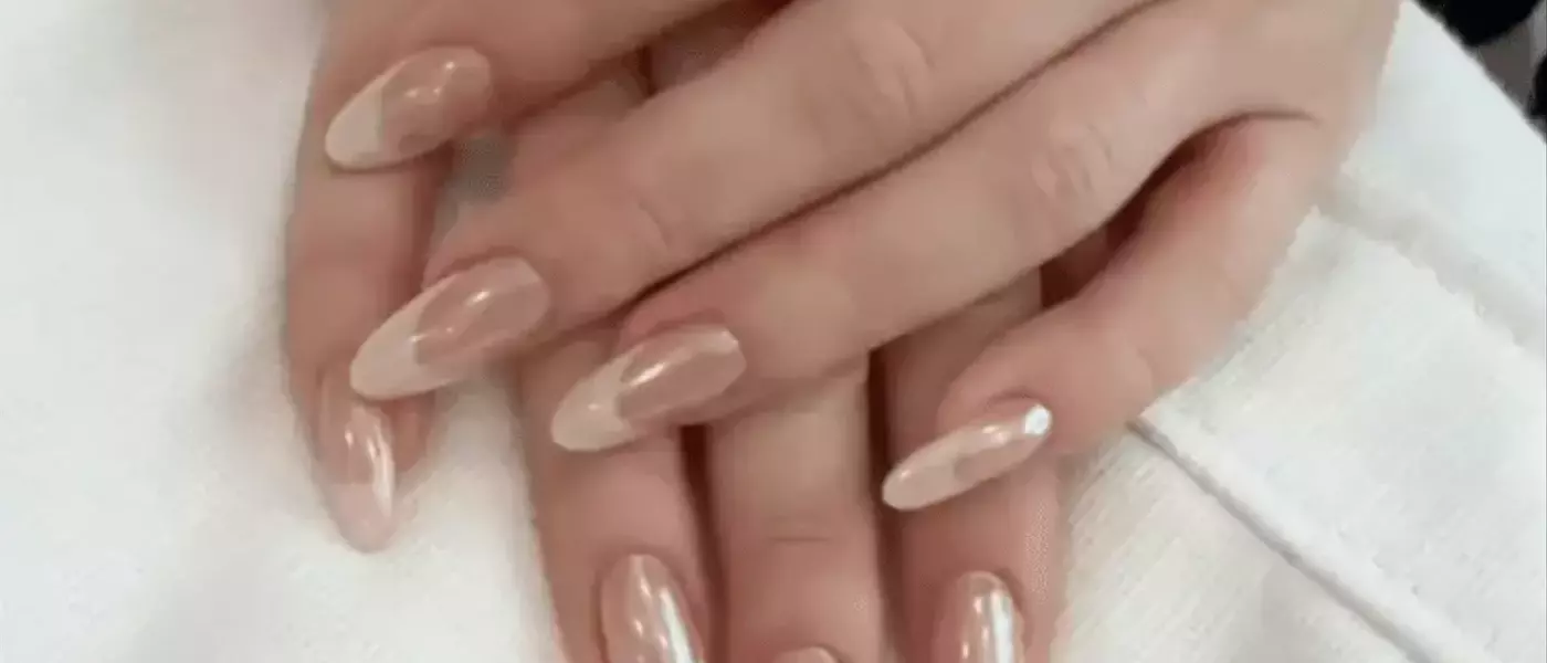 Vanilla Latte Glaze Nails: The Latest Trend