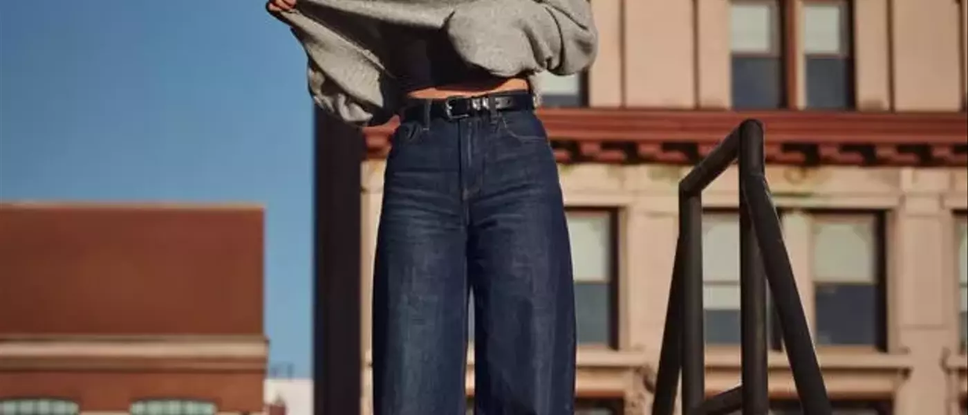 Emily Ratajkowski's Style Evolution and Abercrombie & Fitch Campaign