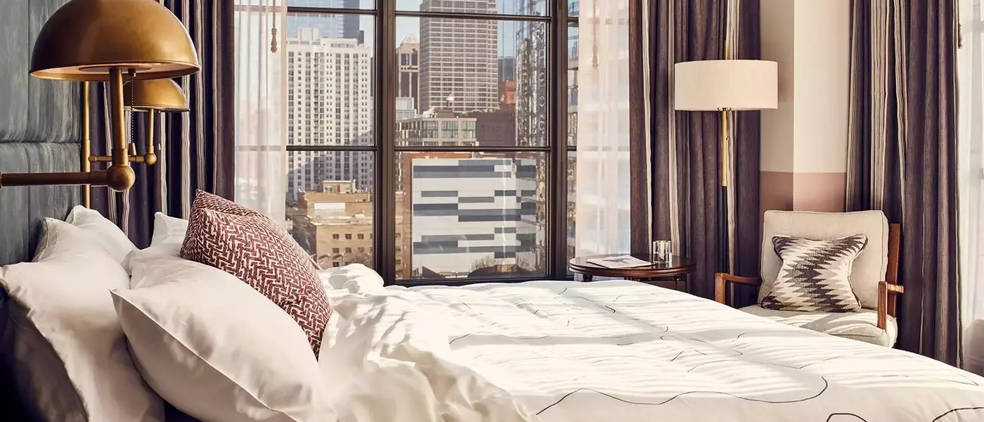 Discovering Chicago's Culinary and Accommodation Gems