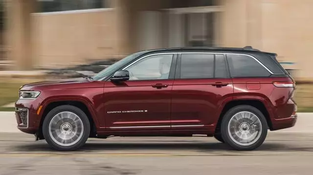Choosing the Right 2026 Jeep Grand Cherokee Trim Level