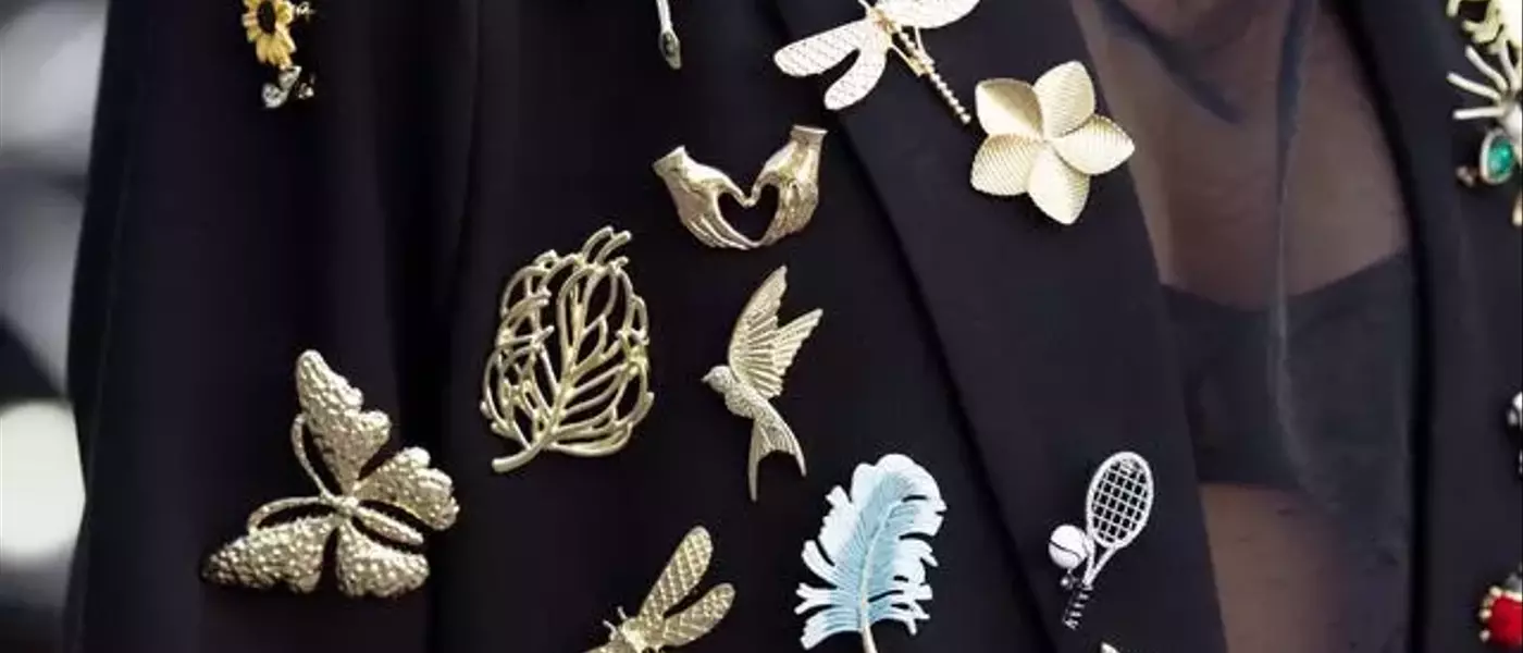 The Resurgence of Brooches: A Timeless Fashion Statement