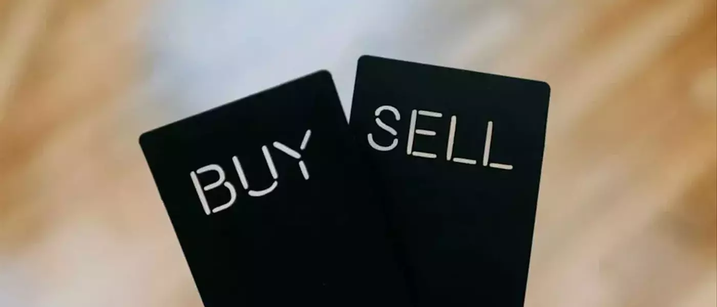 Corning Stock: A 'Buy' for AI Infrastructure Despite Post-Earnings Dip