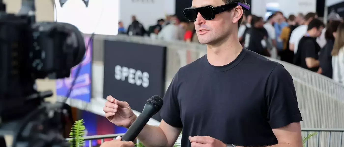 Snap's Bold Vision: CEO Sees Wearable Glasses as Future Growth Engine Amid Profitability Push