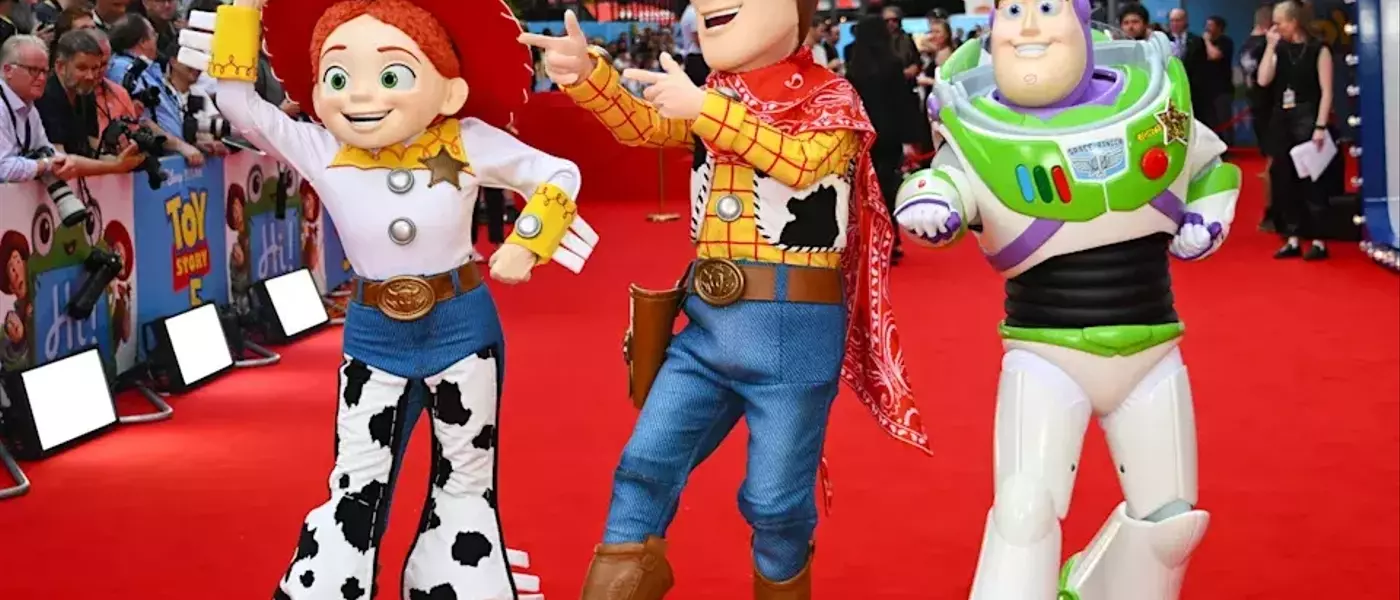 Disney's Fiscal Q3 Earnings Exceed Forecasts, Driven by Experiences and Strategic Divestment