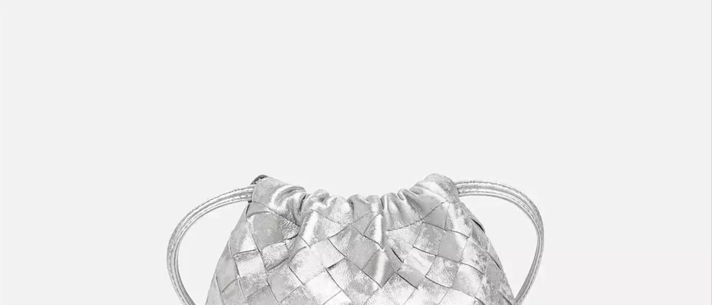 The Rise of Metallic Handbags: From Evening Glamour to Everyday Chic