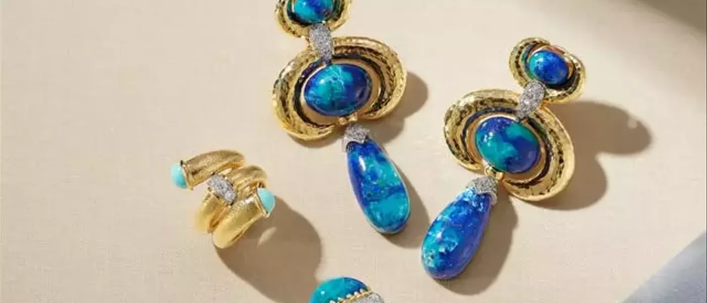 Jewelry Trends: Craftsmanship, Color, and Unique Experiences