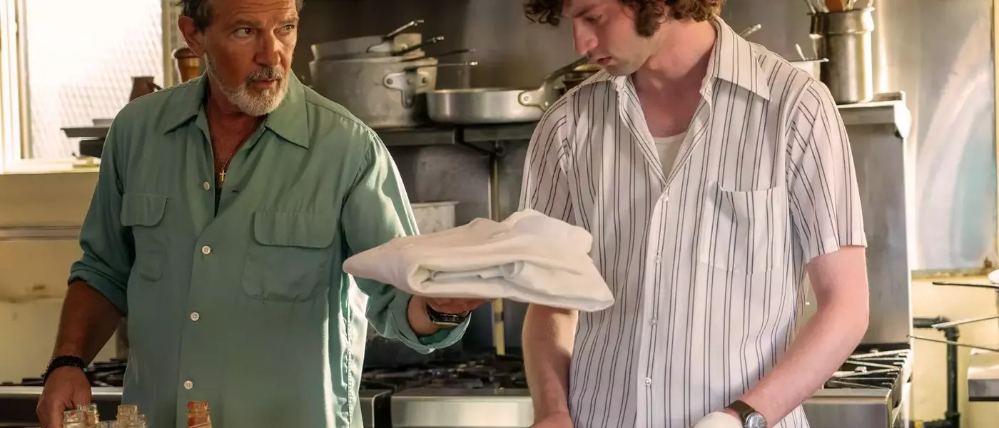 Unraveling Anthony Bourdain's Evolving Style: From Kitchen Novice to Culinary Icon