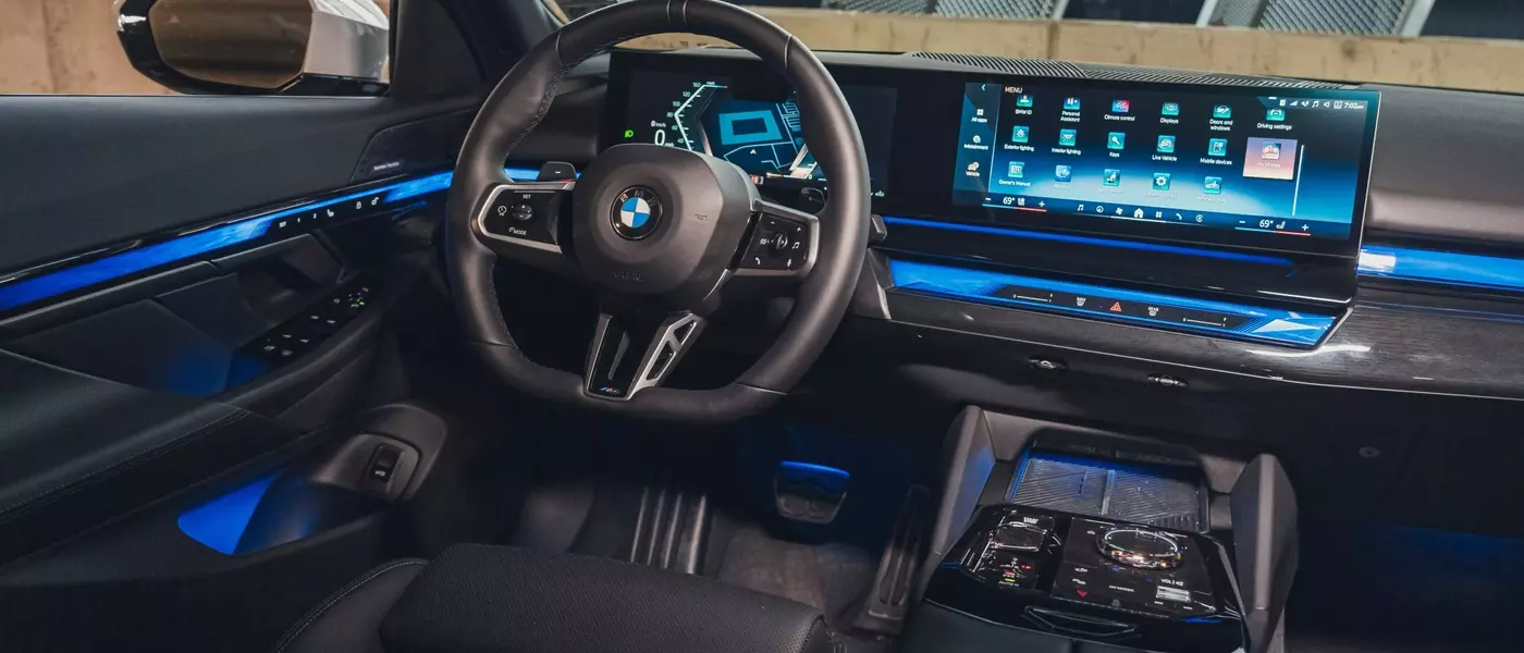 2026 BMW 540i xDrive Interior Showcase
