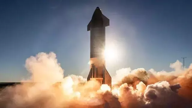 Market Trends: Dow Jones Declines Amidst Oil Price Surge, SpaceX Shows Resilience