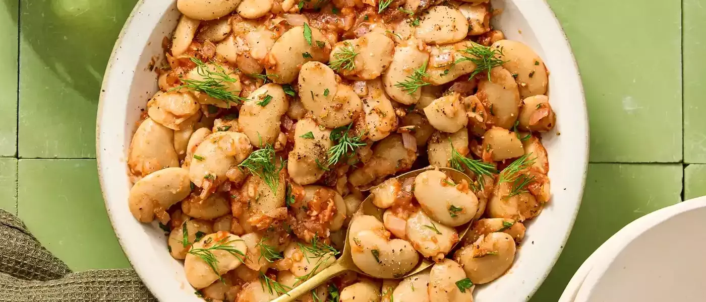 Greek Butter Bean Salad with Tomatoes, Dill, and Oregano: A Quick and Flavorful Delight