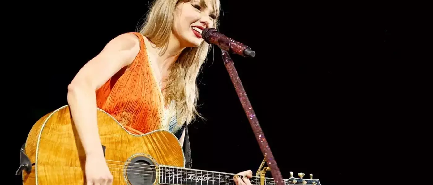 Taylor Swift Honored as Youngest Inductee into Nashville Songwriters Hall of Fame
