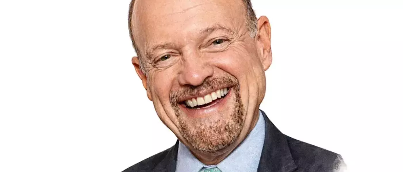 Jim Cramer's Endorsement of SoFi Amidst Trading Range