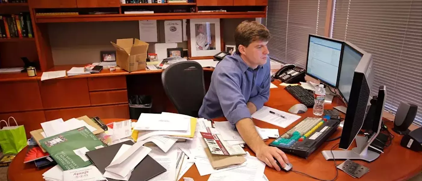 Michael Burry's Warning on Berkshire Hathaway's Investment Strategy
