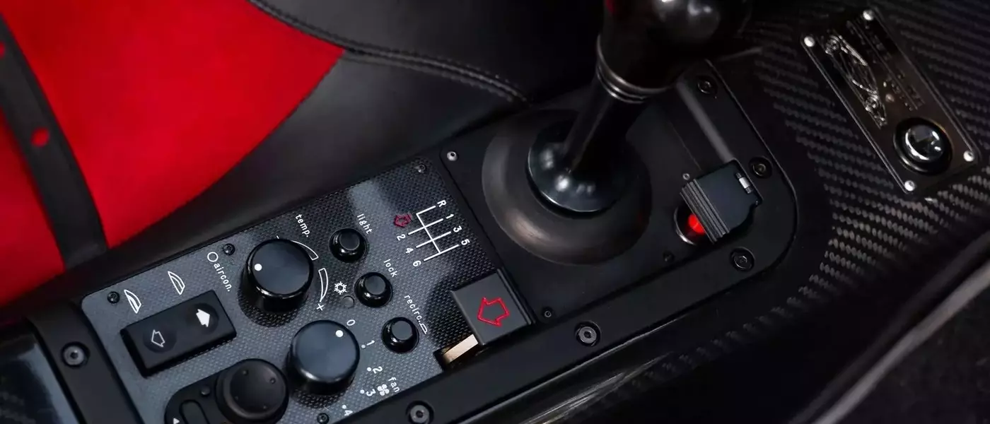 McLaren Reveals New Manual Supercar, P50, Inspired by Iconic F1