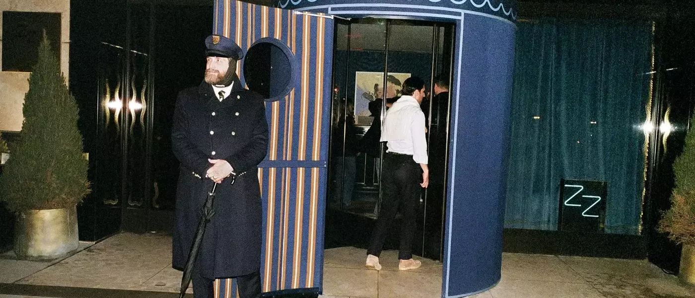 The Evolution of Status: From Possessions to Exclusive Access