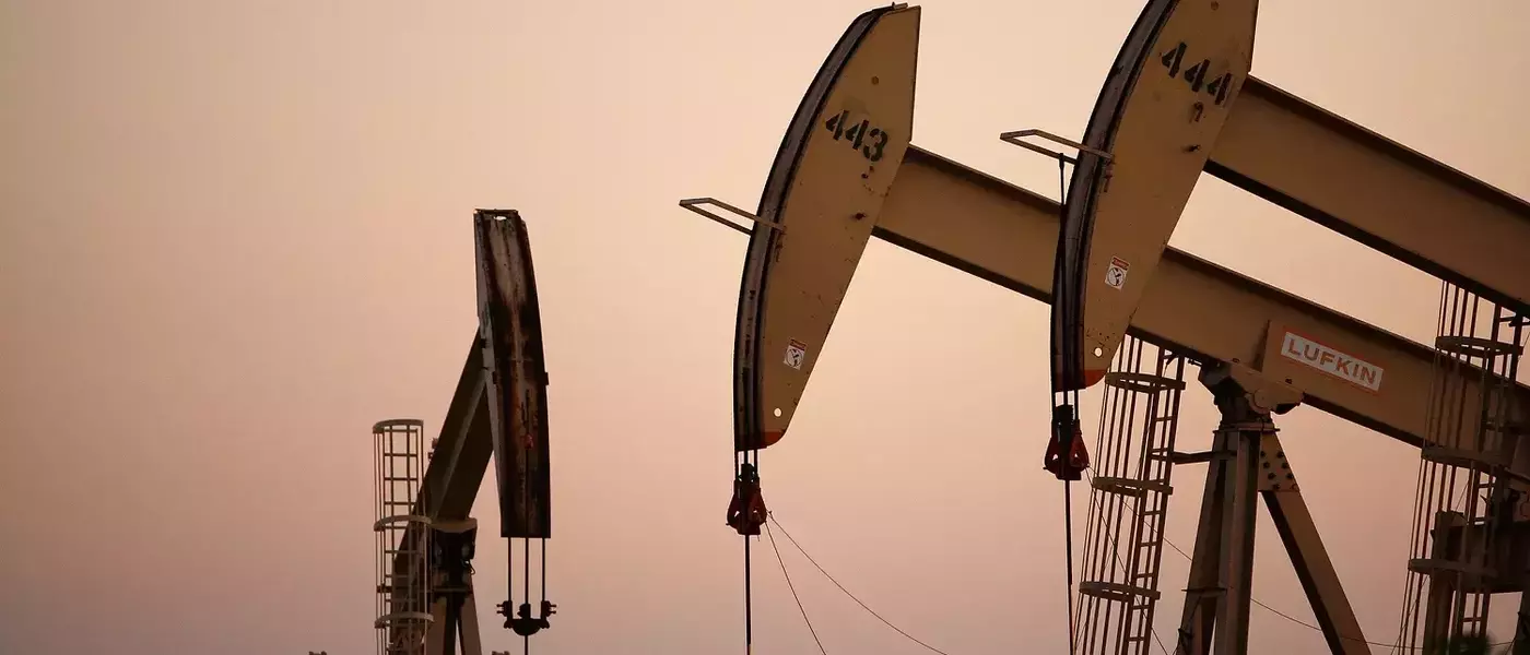 A Comprehensive Guide to Profiting in Crude Oil Trading