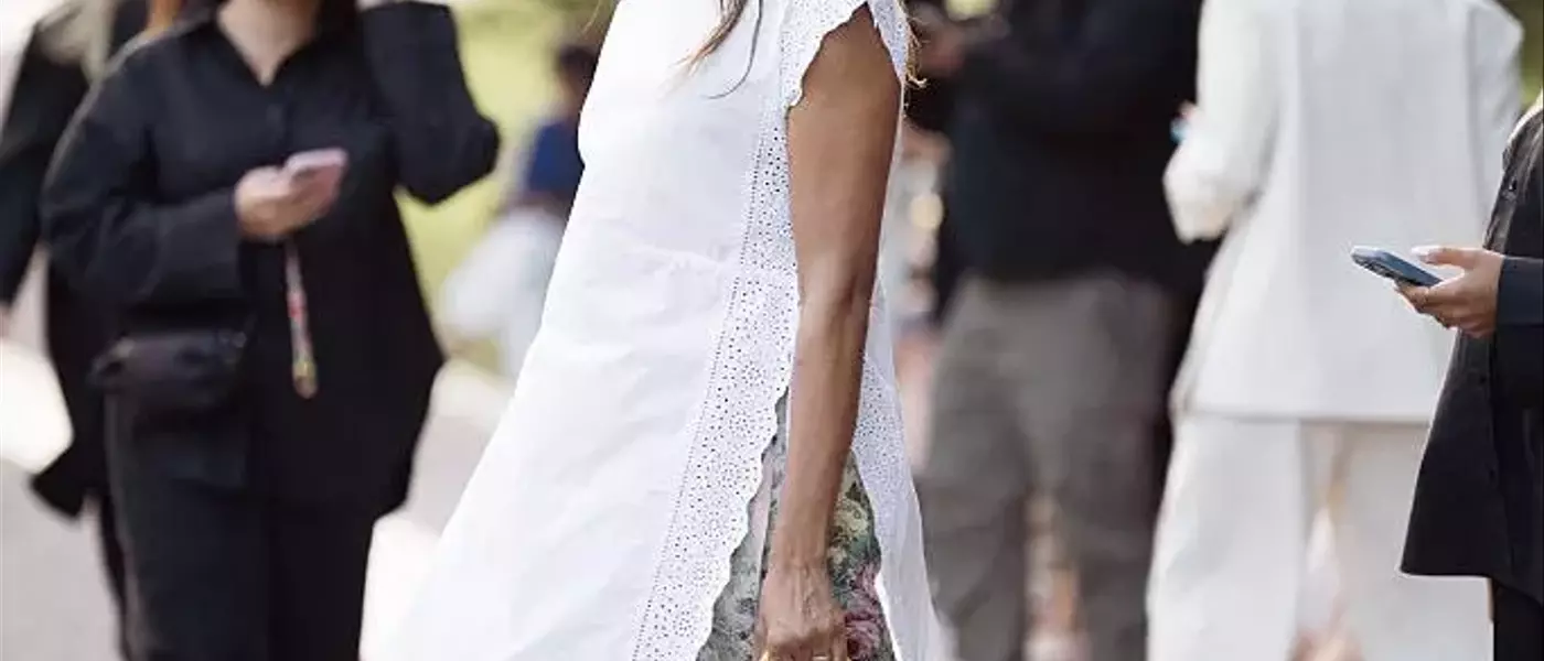 Eyelet's Timeless Charm: A Modern Fashion Revival