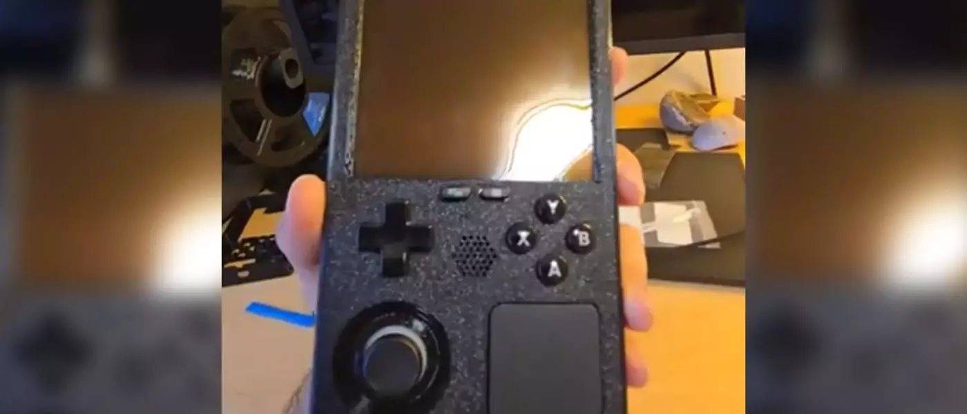 Game Boy-Inspired Steam Deck Customization: The 'Steam Boy'