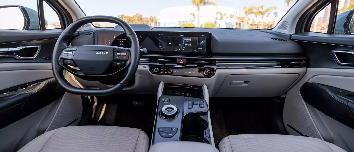 Inside the 2026 Kia Sportage Hybrid: A Look at the Updated Interior
