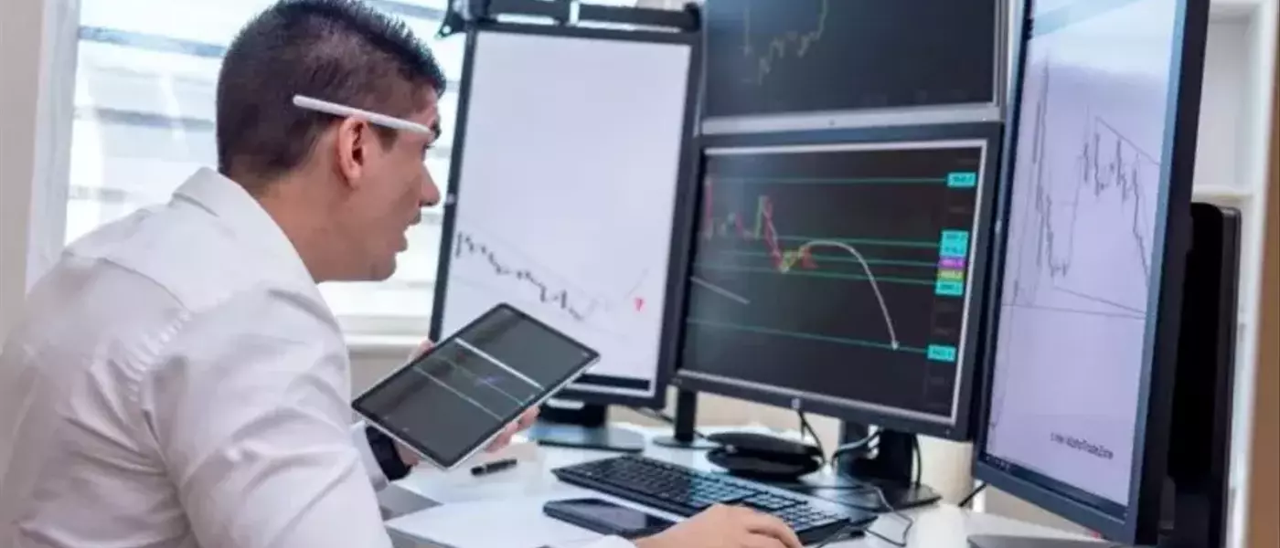 AI's Latest Moves: Claude AI Divests from ServiceNow and Inter & Co, Sparking Investor Debate