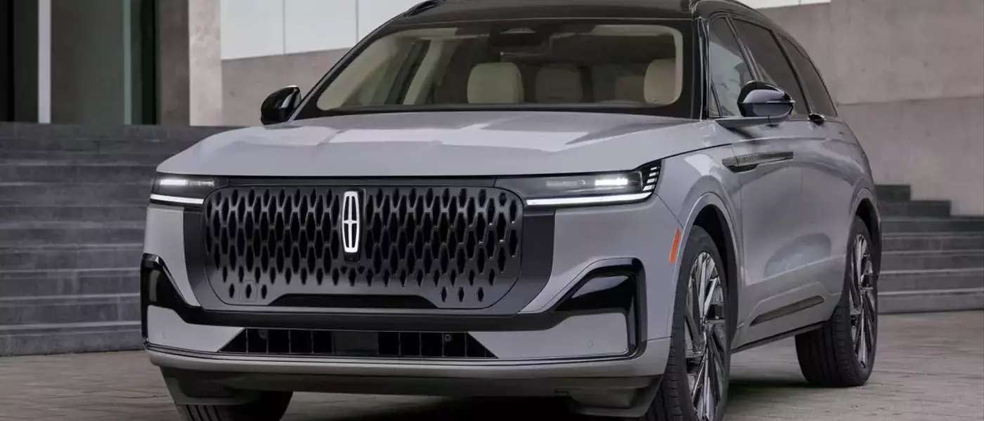 2027 Lincoln Nautilus Hybrid: A Sanctuary on Wheels