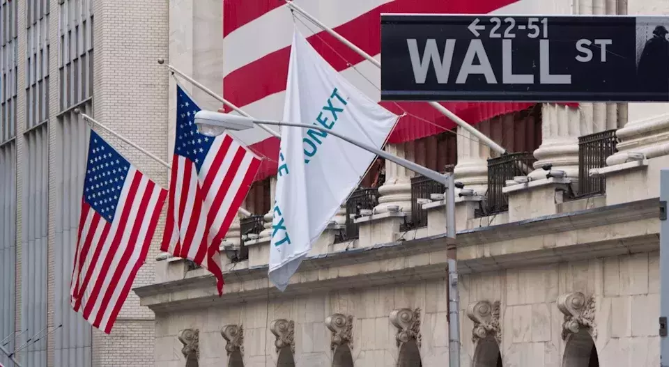 Market Dynamics: Fed Rate Hike Bets Recede Amid Retail Earnings and Geopolitical Tensions