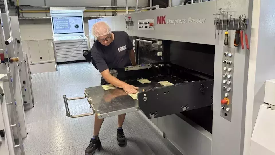 Cardbox Packaging Enhances Postpress Production with Advanced MK Duopress Power Integration