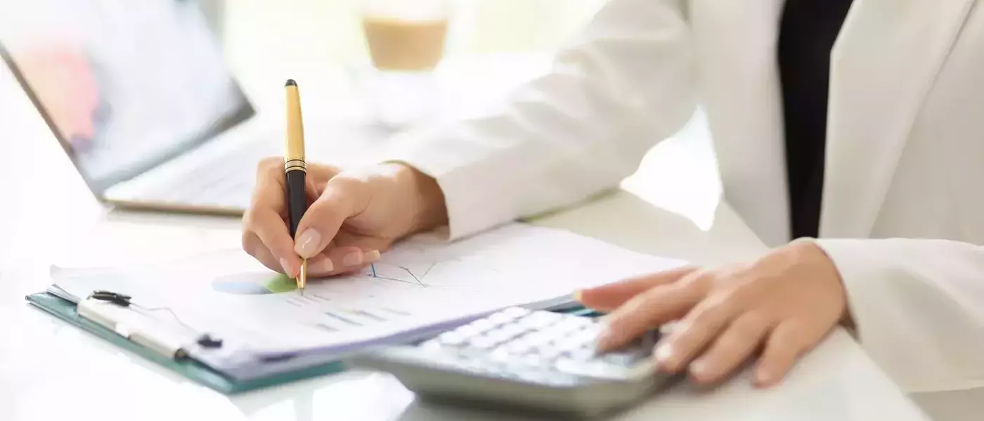 Understanding Currency Swaps and Their Role in Financial Risk Management