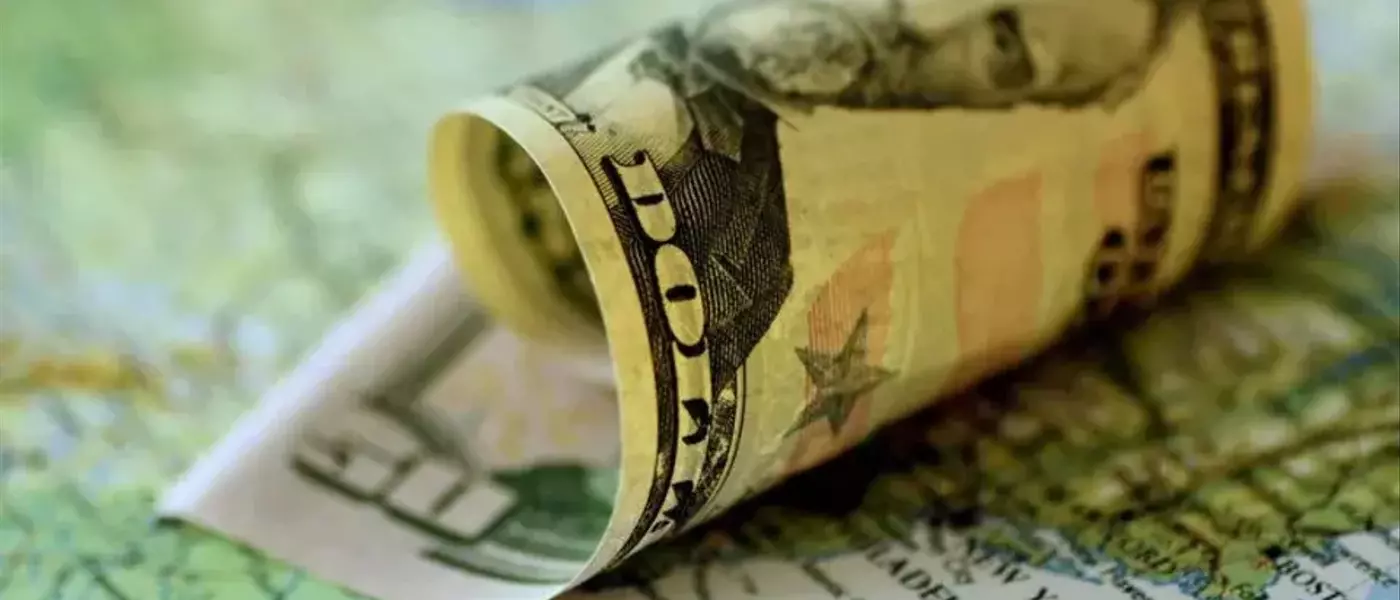 US Dollar Weakens Following Treasury's Long-Dated Bond Repurchase Expansion