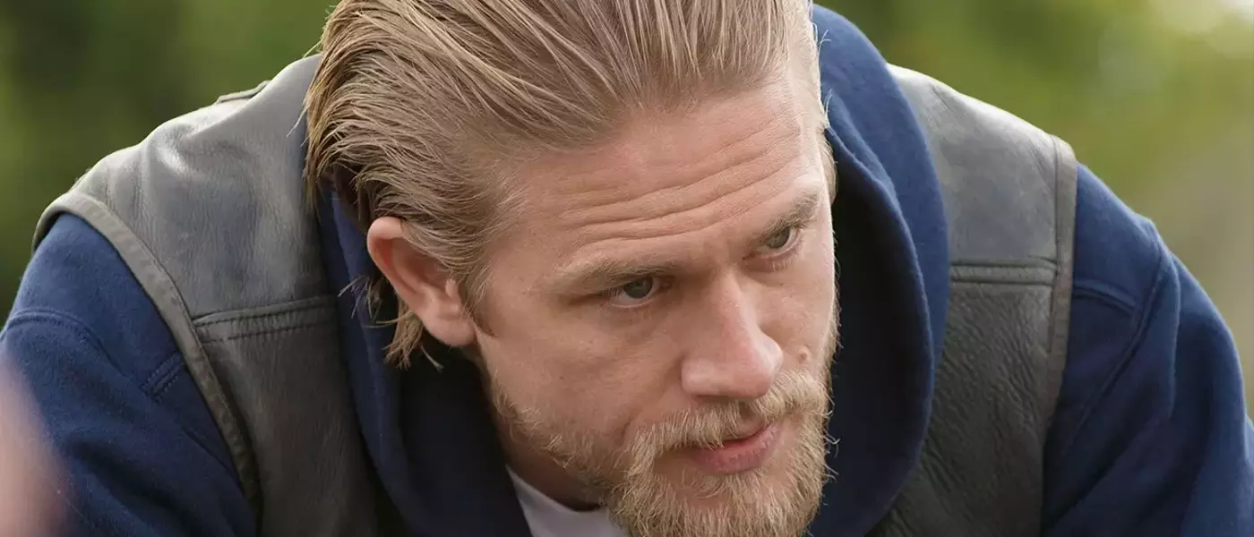 Charlie Hunnam to Lead 'Sons of Anarchy' Meta-Thriller Spinoff 'Legends'