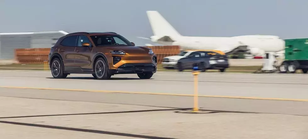 Porsche Cayenne Turbo Electric Outperforms 911 in Acceleration Test