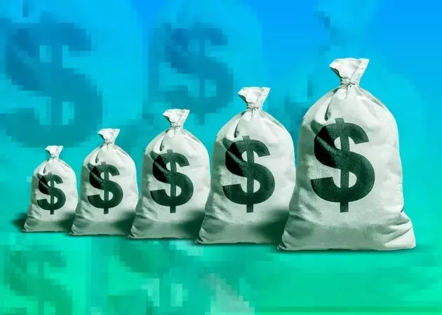 Diversifying Income with 'Base + Commission' Portfolio Strategy