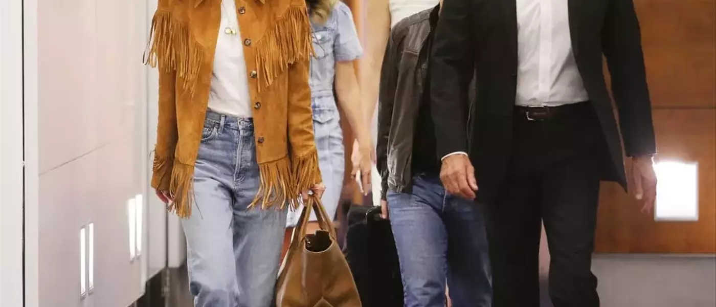 Celebrity Airport Style: Effortless and Chic Travel Outfits